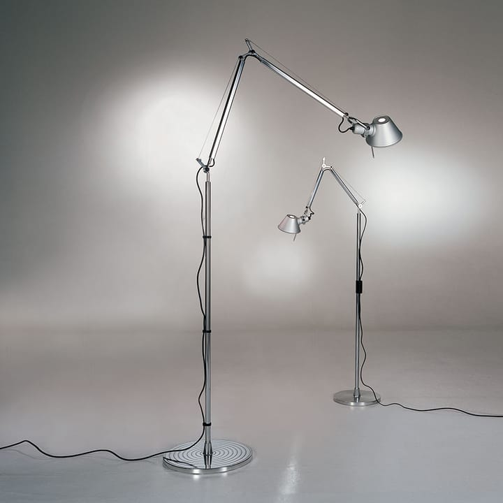 Tolomeo Basculante floor lamp, Parchment Artemide