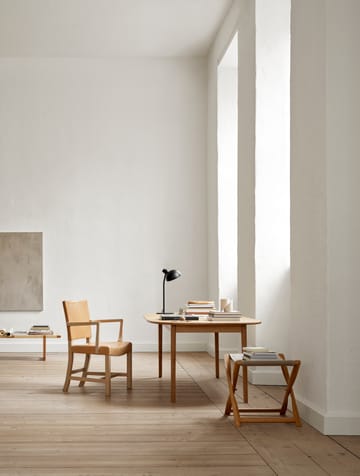 MO310 Tischleuchte - Black - Carl Hansen & Søn