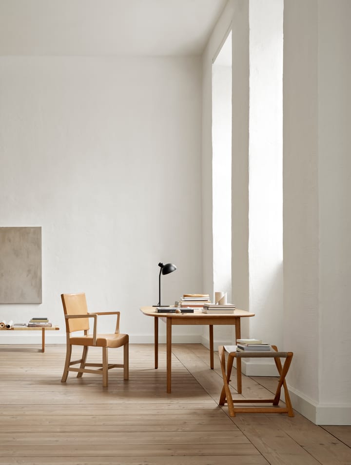 MO310 Tischleuchte, Black Carl Hansen & Søn