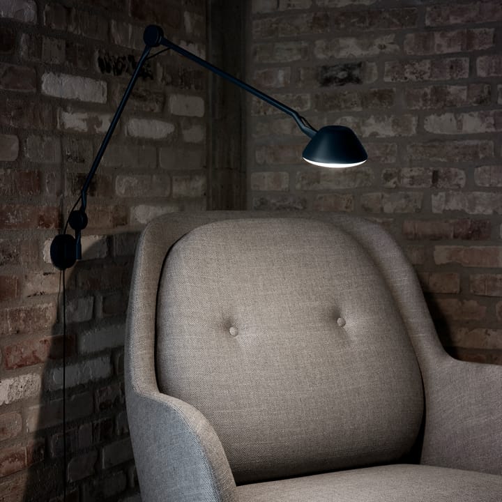 AQ01 vägglampa, Svart Fritz Hansen