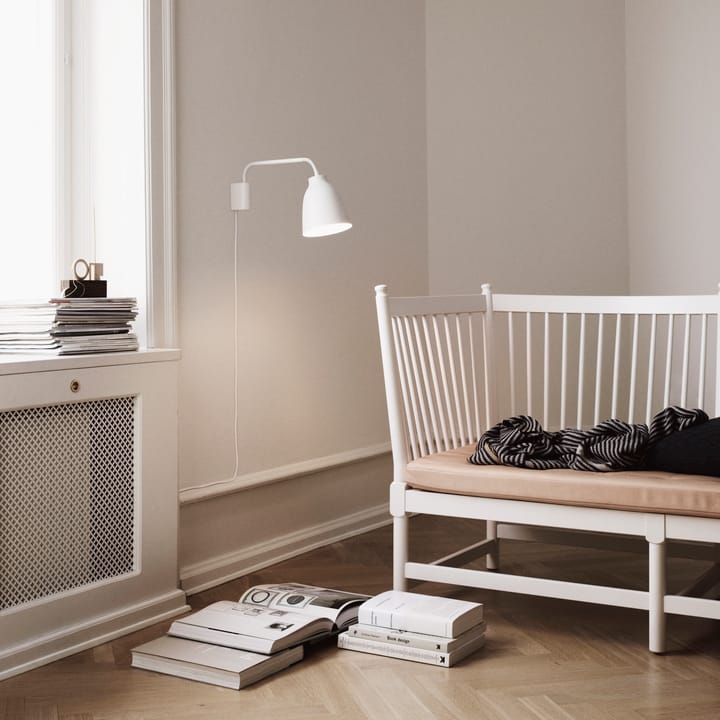 Caravaggio Read wall lamp, White Fritz Hansen