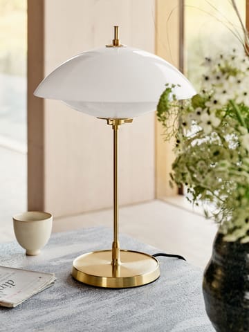 Clam bordslampa 50 cm - Opal-brass - Fritz Hansen