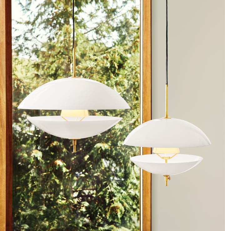 Clam pendant lamp, Ø44 cm Fritz Hansen