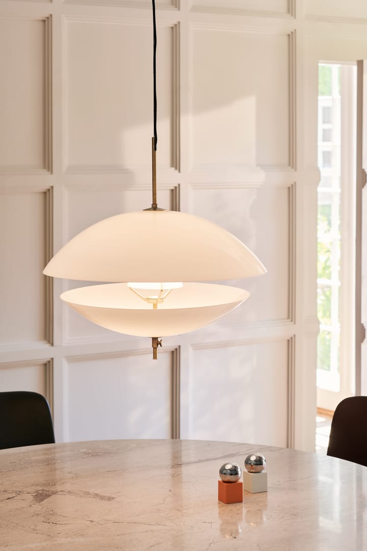 Clam pendant lamp, Ø44 cm Fritz Hansen