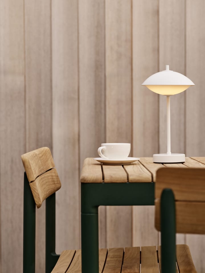 Clam portabel bordslampa 31 cm, White Fritz Hansen