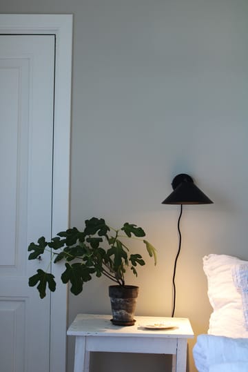 Cannes 20 wall lamp - Black - Globen Lighting