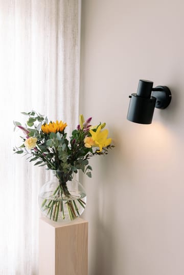 Clark 1 wall lamp - Black - Globen Lighting