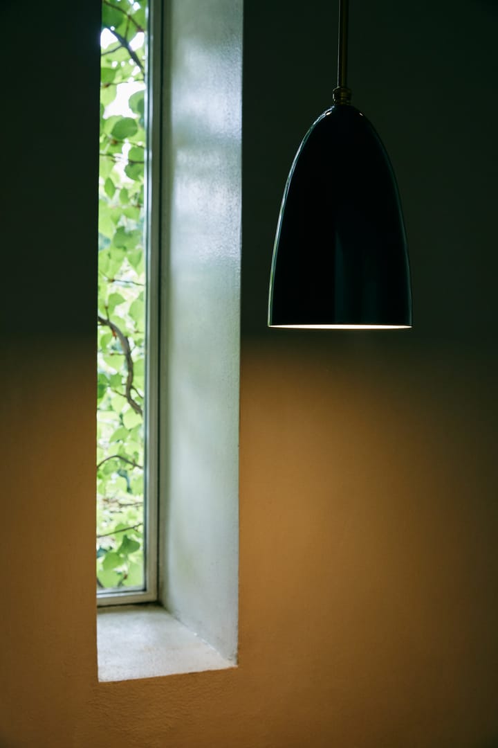 Gräshoppa taklampa blank, Black-brass GUBI