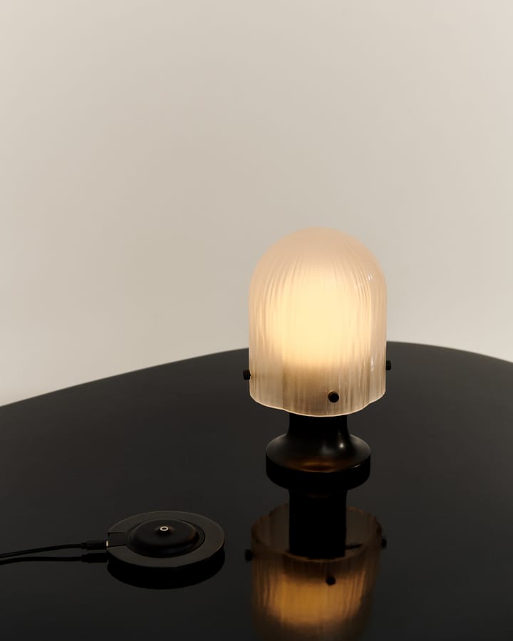 Seine Portable Lamp Tischleuchte, Antique brass-white GUBI