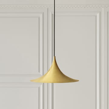 Semi Pendelleuchte Ø 30cm - Polished brass - GUBI