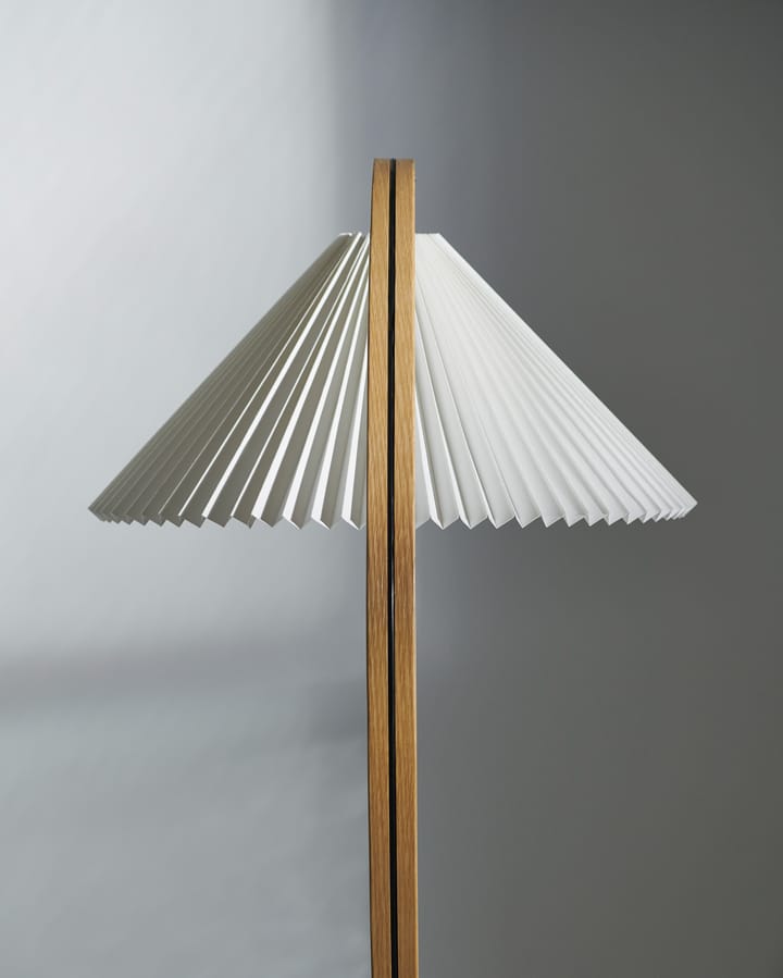 Timberline floor lamp, Oak-birch-white GUBI