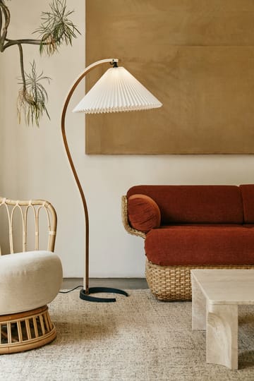 Timberline floor lamp - Oak-birch-white - GUBI