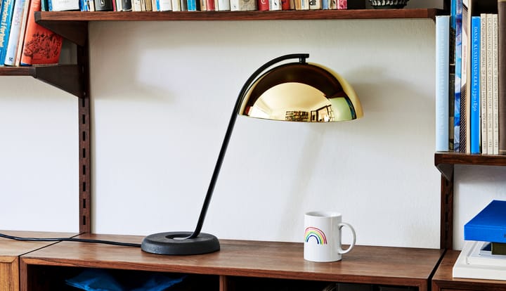 Cloche bordslampa, Polished brass HAY