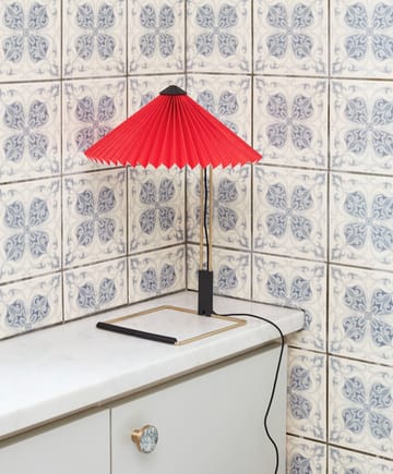 Matin table table lamp Ø30 cm - Bright red shade - HAY