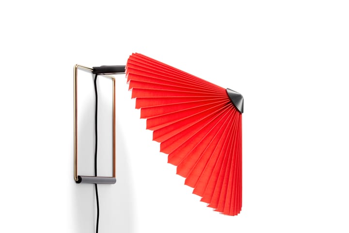 Matin wall lamp Ø30 cm, Bright red shade HAY