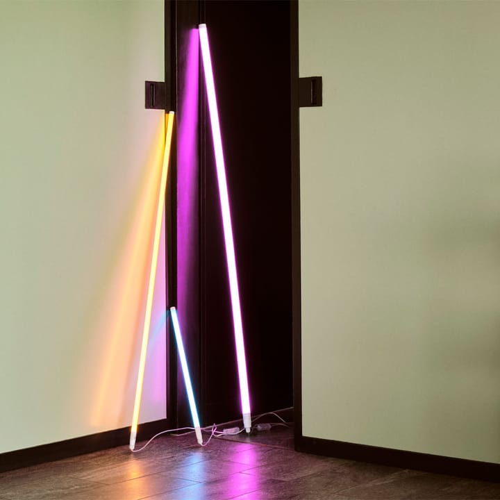 Neon Tube Slim lysrörslampa 50 cm, Pink HAY