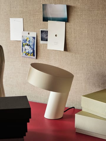 Slant table lamp - White - HAY