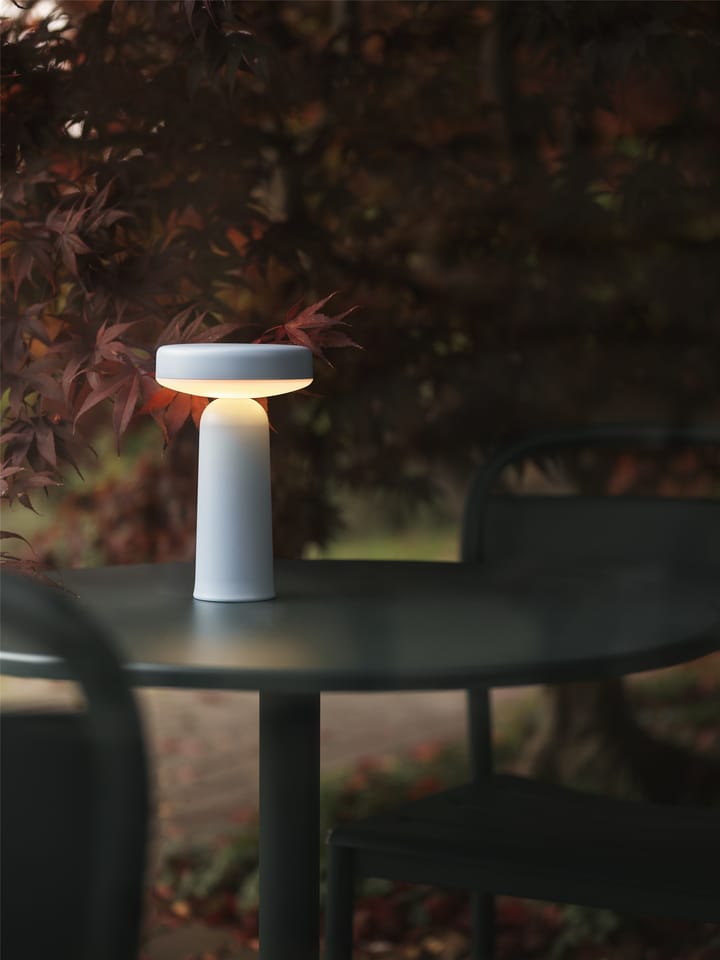 Ease portable table lamp 21.5 cm, Light blue Muuto