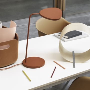 Leaf table lamp white - Copper brown - Muuto