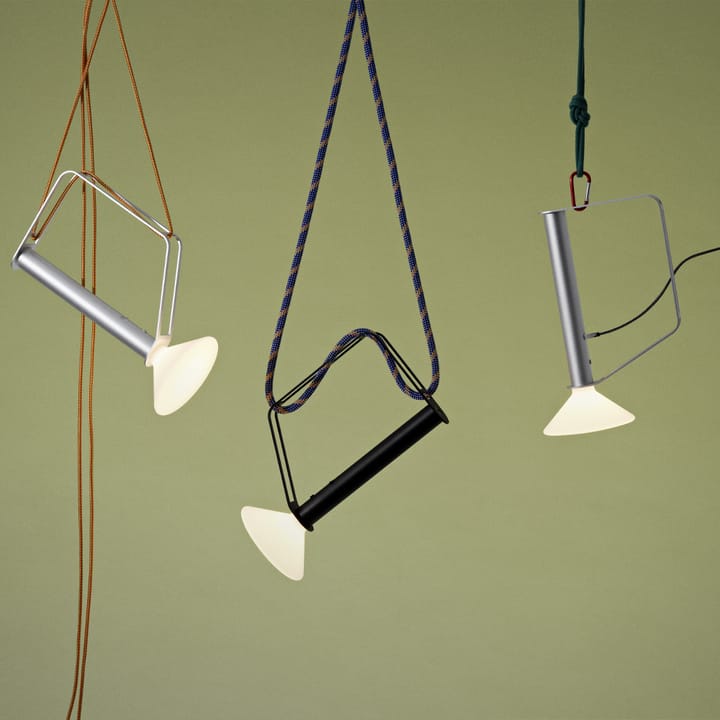 Piton Portable bordslampa, aluminium Muuto