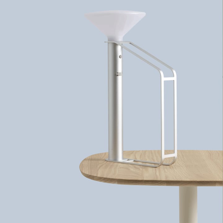 Piton Portable table lamp, Aluminium Muuto