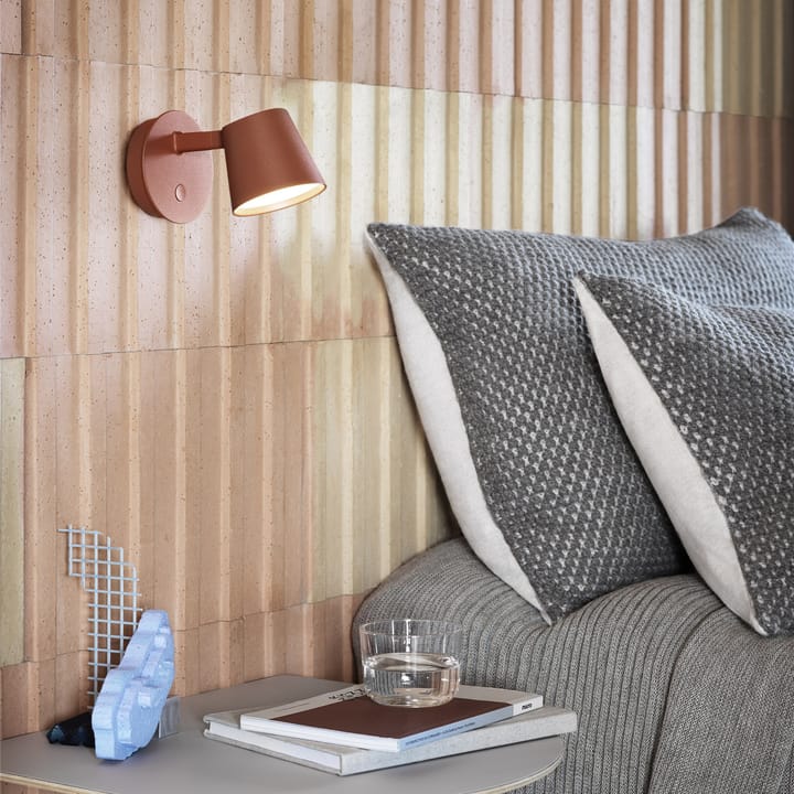 Tip wall lamp, copper brown Muuto