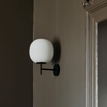 Lantern vägglampa small - Frosted white opal glass - New Works