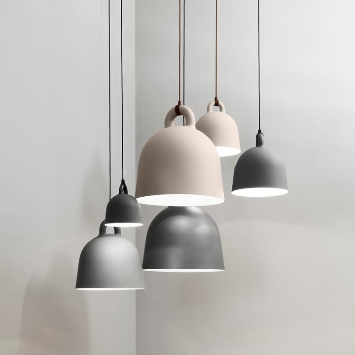 Bell lampa sand, medium Normann Copenhagen