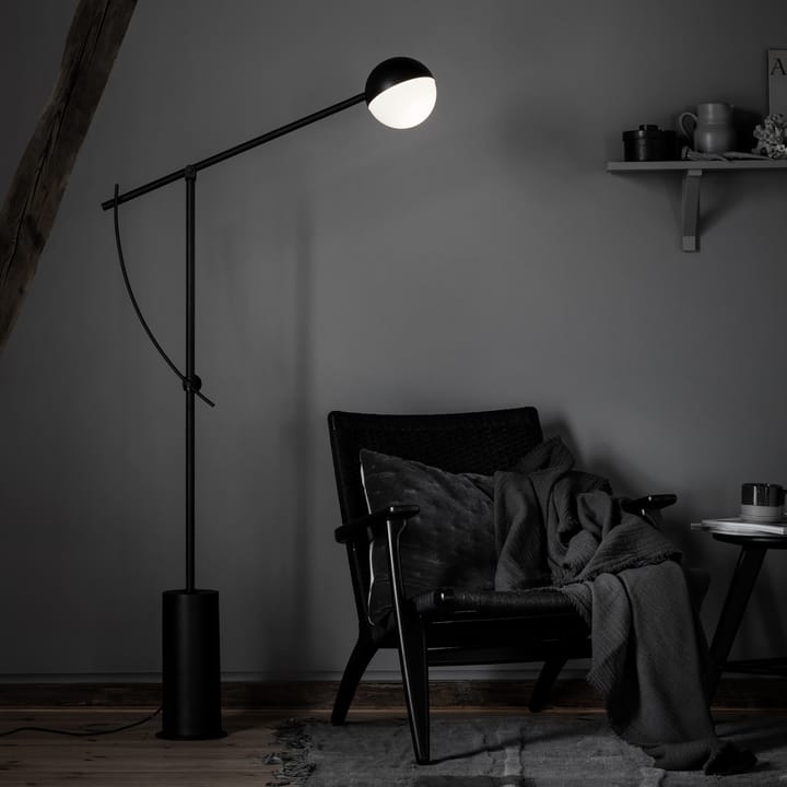 Balancer floor lamp, Black matt Northern