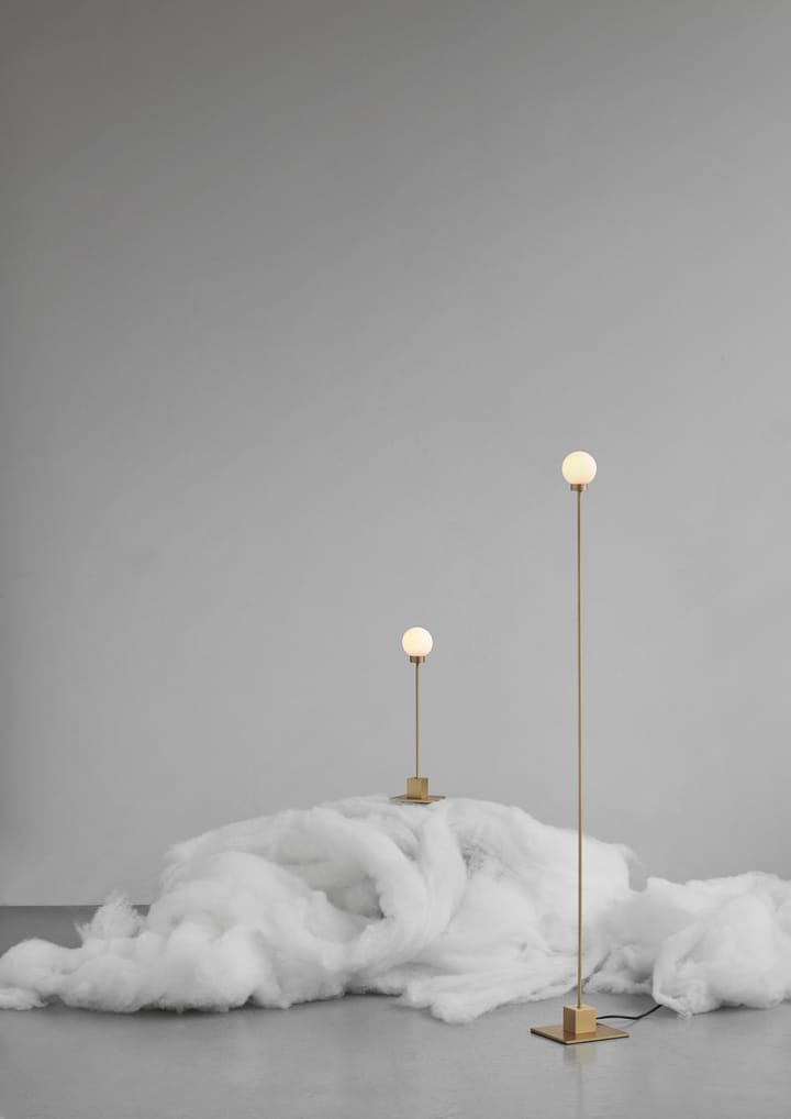 Snowball floor lamp 117 cm, Brass Northern