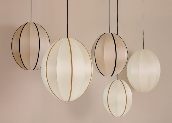 Indochina Classic Oval S lampskärm, Offwhite-amber Oi Soi Oi