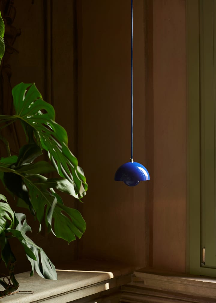 Flowerpot VP10 pendel, Cobalt blue &Tradition