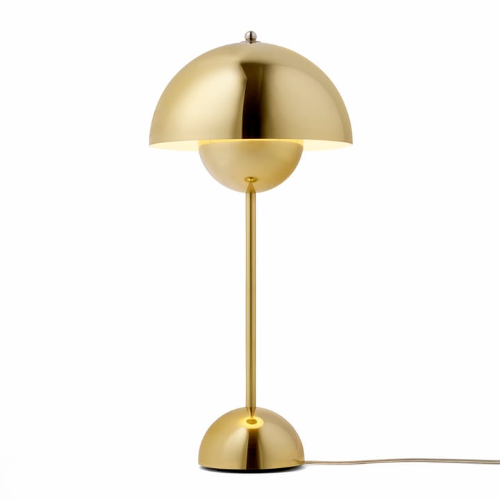 FlowerPot VP3 table lamp, polished brass &Tradition