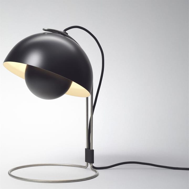 Flowerpot VP4 bordslampa, matt svart &Tradition