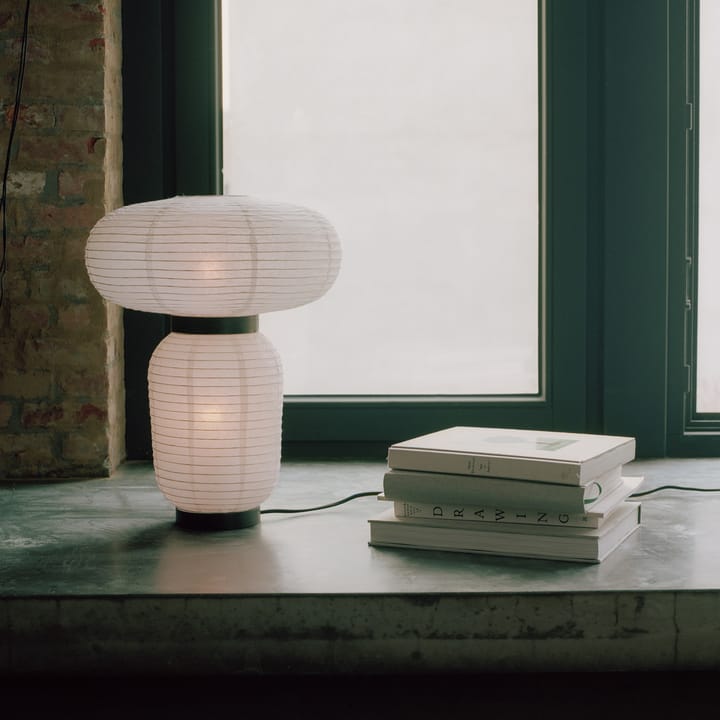 Formakami JH18 table lamp, Ivory white &Tradition