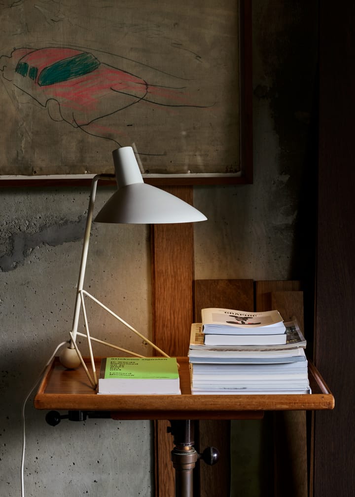 Tripod table lamp HM9 45 cm, Matt white &Tradition